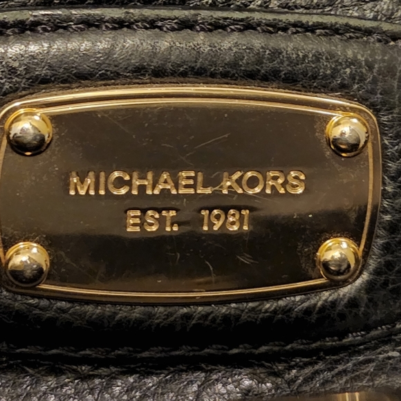 Black leather bag - Micheal Kors Hamilton Satchel Handbag - Picture 12 of 16